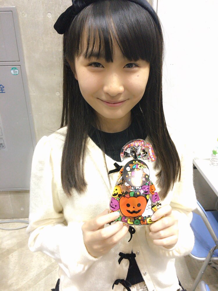 小嶋 陽菜 かわいいこがハロウィンのお菓子くれました 山邊歩夢ちゃん 調べた Akb48 ドラフト生 T Co Rgreobcvrg