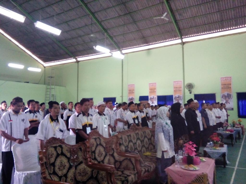 PKSLampung's tweet photo. #MarsPKS Indonesia Maju Bukan Hanya Mimpi #Musda4PKSLamTeng @AMuftiSalim @PKSejahtera #MusdaPKSseLampung https://t.co/X8ZmQxS8hy