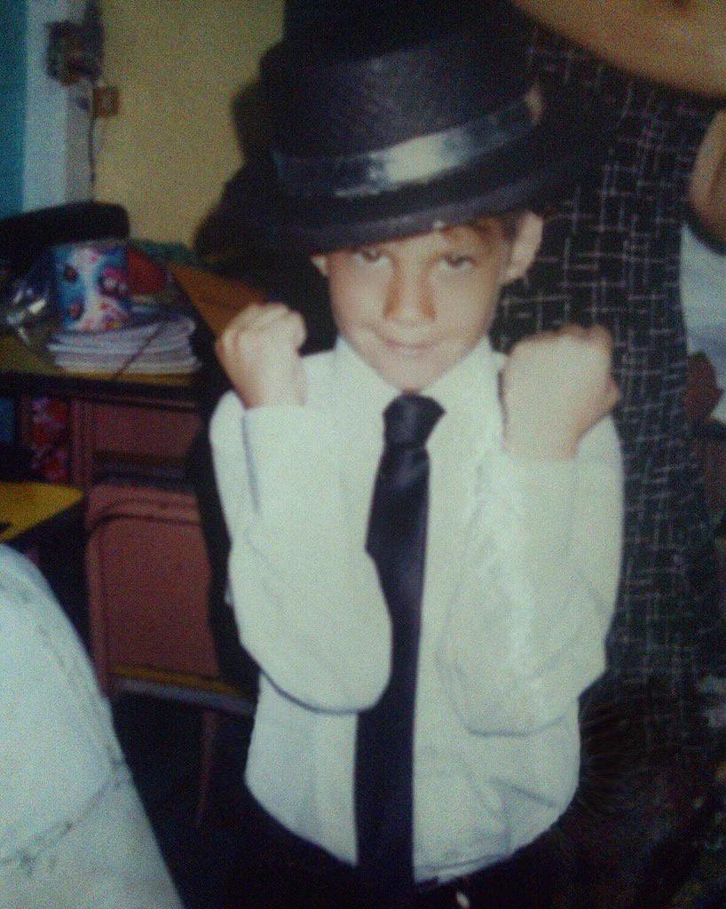 naidely_282000's tweet photo. #SoyCoderPor @bryanmouque tan lindo desde niΓ±o ππ https://t.co/QgRh8wzZPL