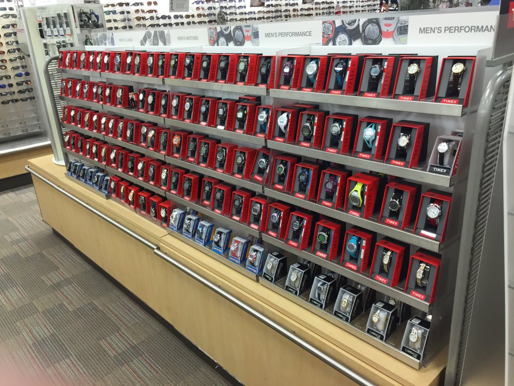 jimmy_0802's tweet photo. Welcome back Jim! Accessories looking Amazing! @jolly_reba @meganmshaver @shawnavina4 @laurentazinser @cristinajoyd https://t.co/xhUleWp6JJ