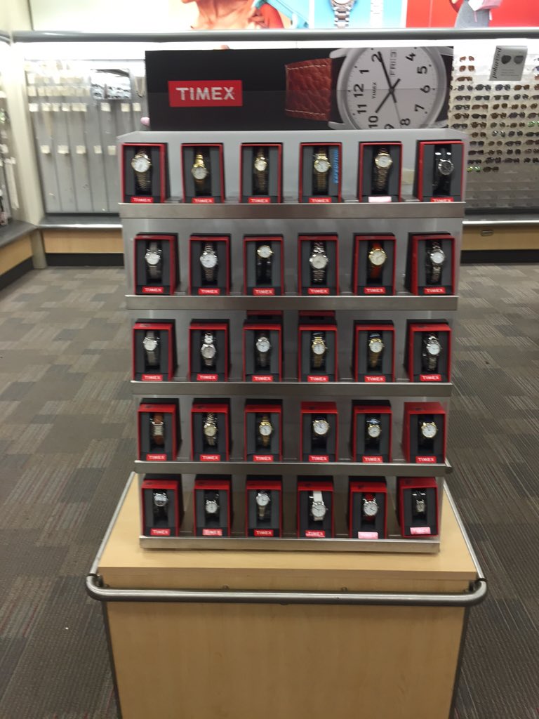 jimmy_0802's tweet photo. Welcome back Jim! Accessories looking Amazing! @jolly_reba @meganmshaver @shawnavina4 @laurentazinser @cristinajoyd https://t.co/xhUleWp6JJ