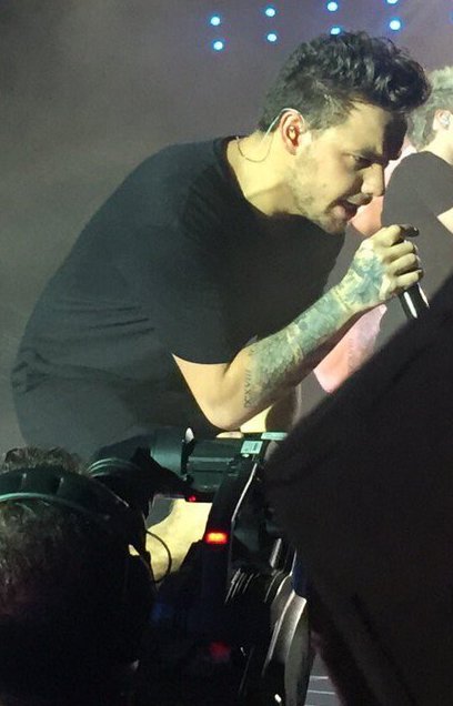 beautiful isn't he... #EMABiggestfans1d <a href="/Real_Liam_Payne/">Liam</a>