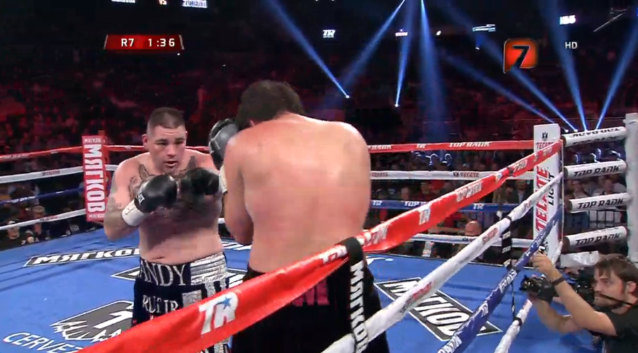 BoxAzteca7's tweet photo. #HayTiro

"Andy Ruiz mejora pelea a pelea y su velocidad se incrementó de manera significante", @Jcchavez115 https://t.co/7iwoMfLazd