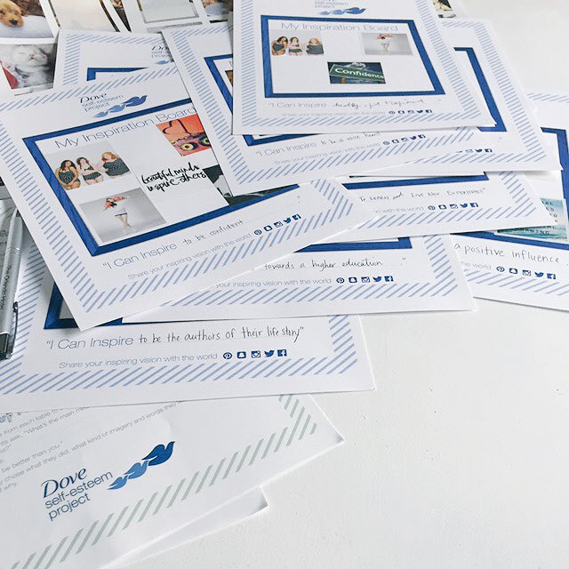 TheItMom's tweet photo. I DO love #visionboards! This time we created fun #inspirationboards to help #inspire! #sparkselfesteem #sponsored https://t.co/8qWIFtX4sB