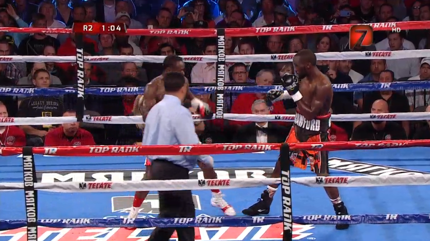 BoxAzteca7's tweet photo. #HayTiro

R2: Impresionante el manejo del jab y su distancia: @lamazon_oficial respecto a @budcrawford402 https://t.co/pqo9GawB1A