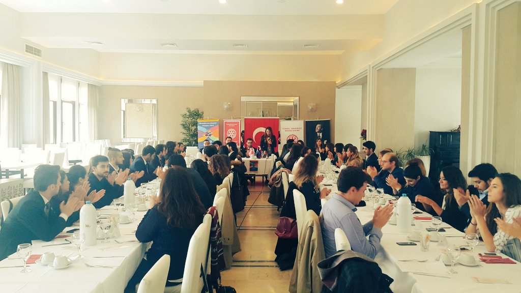 DolmabahceRAC's tweet photo. Dönemimizin 1.Bölge Görevlileri ve Başkanlar Toplantısı Dolmabahçe Rotaract Kulübü ev sahipliğinde devam ediyor. https://t.co/yZ0ScD9xLB