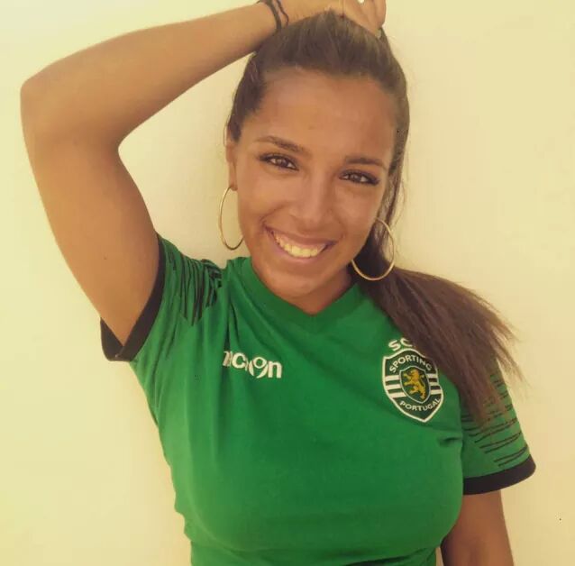 DudasGaming's tweet photo. Joga com o Coração // Vídeo Motivacional Sporting x Benfica 15/16 ! <3 #DiaDeSporting 
https://q/watch?v=Sd1r9C2b_h8 https://t.co/EBM5OFwzUa
