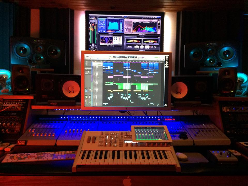 KrissEvans's tweet photo. New remix contest for @davidguetta and @SHOWTEK https://t.co/uoS0etAbSf
Bonne écoute et bon weekend ! https://t.co/XVwxM6O5ER
