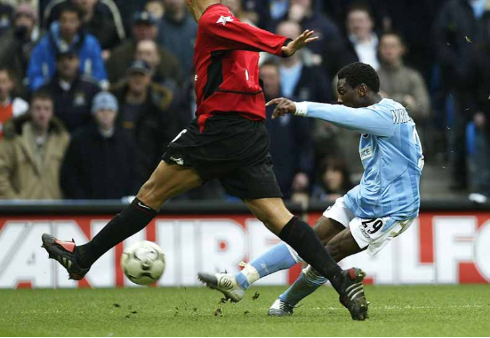 Happy bday to City hero Shaun Wright Phillips. Never forget that screamer to make it 4 on derby day  