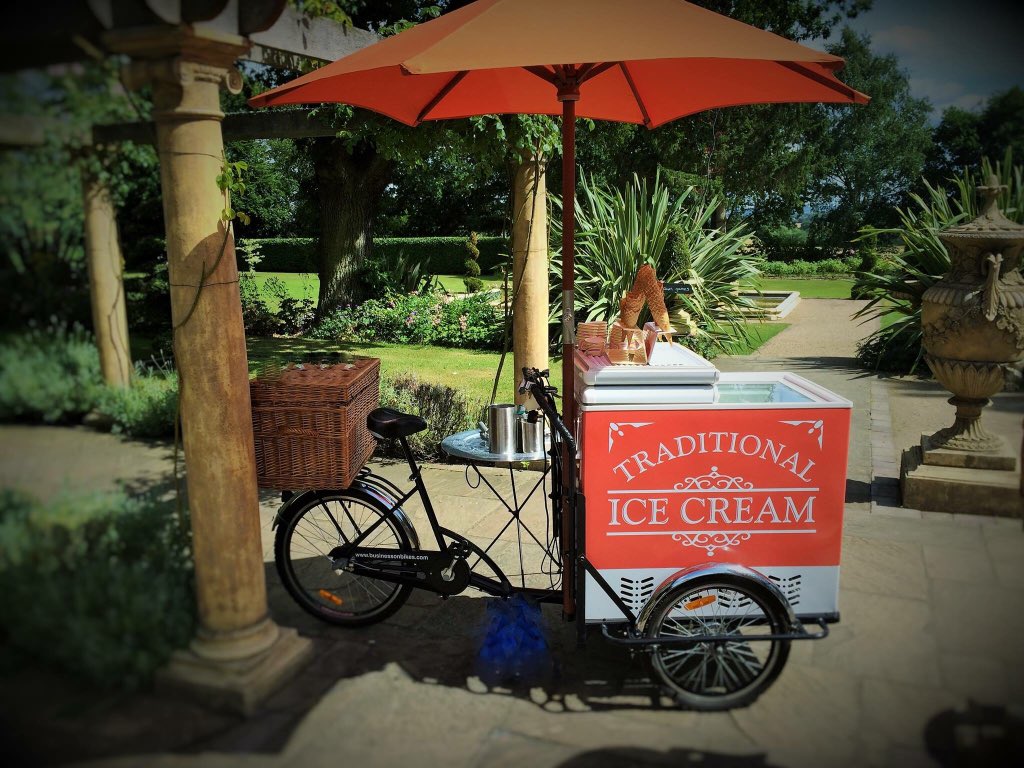 borrowedbride's tweet photo. Come and try our ice cream today at the vintage wedding fayre. 11 - 4 @ Sutton Coldfield Town Hall #brides #weddings https://t.co/zrO6BlUwuT