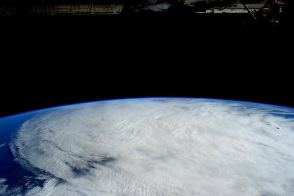 UNDRRArabStates's tweet photo. One of the most stunning photos of #HurricanePatricia was taken from space @StationCDRKelly https://t.co/tZ2UF8MhB2