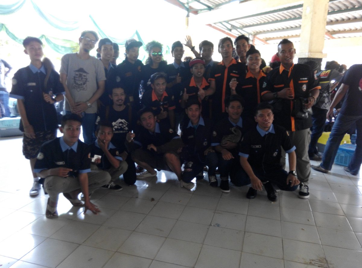 Crew muall bersama regional MLI yg plain lagi diacara kontes di tuban