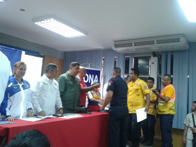 voluntarios lara tweet media