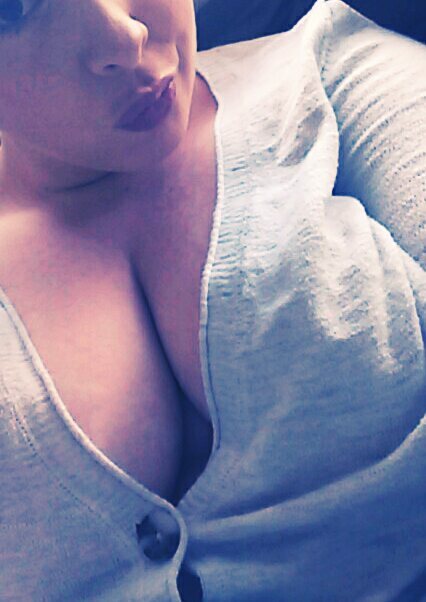 rookiebrain27's tweet photo. Nighty night, its beauty rest [f]or me via /r/gonewild... https://t.co/Uitgh7AXee https://t.co/C6MHIIkGCx