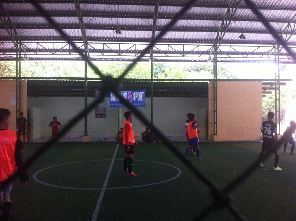 FPFL2015's tweet photo. Match ke 3 agri A 14 VS the legend dengan score babak kedua 2 : 1 untuk keunggulan the legend https://t.co/SKo1Q1kr2n