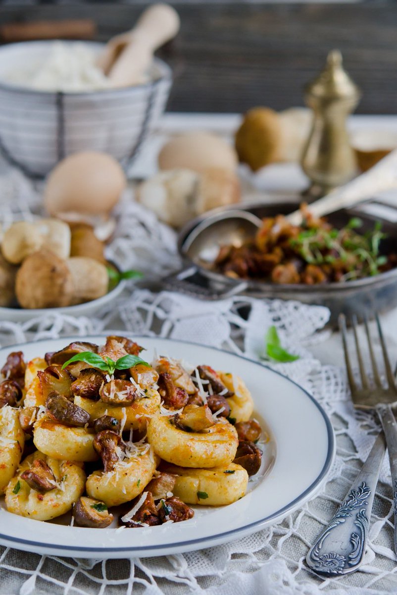 InsightTom's tweet photo. Yes, please! #ComfortFood #SundayDinner #Gnocchi https://t.co/lmkCdNd7tu