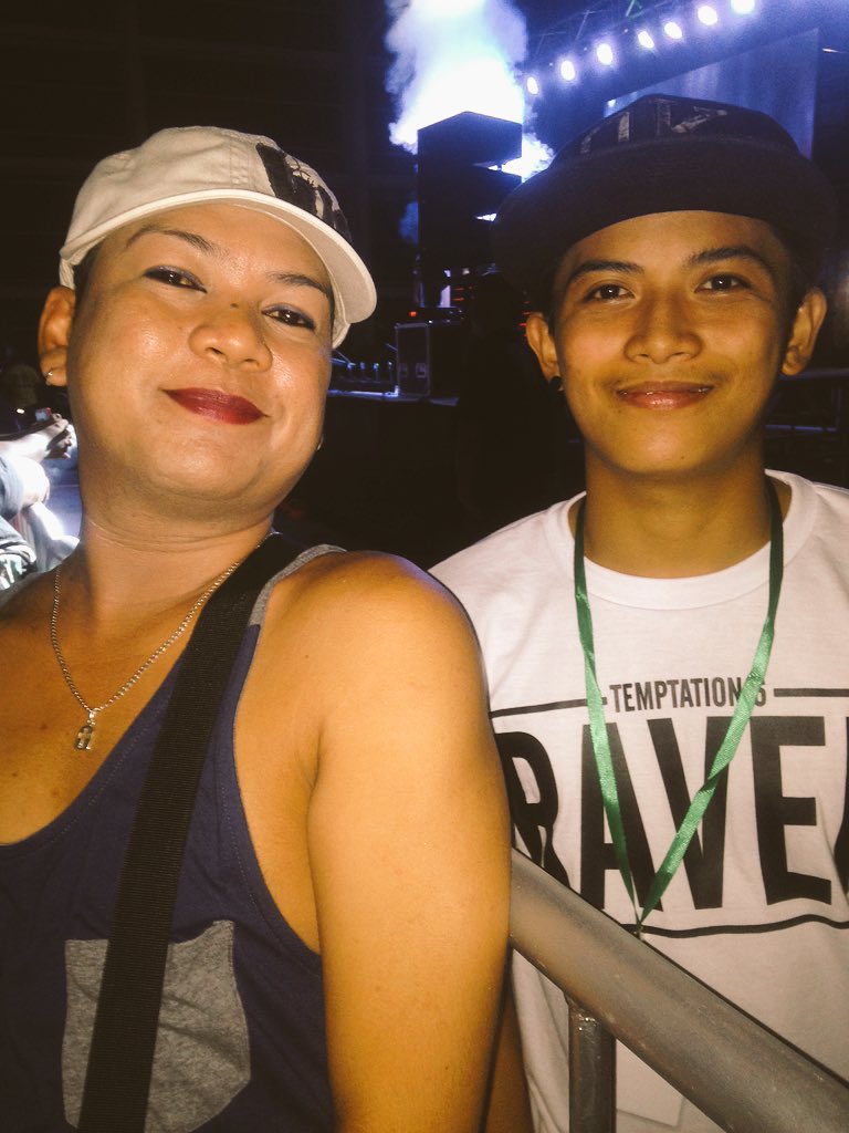 heyhacket's tweet photo. Hi bhaby @samismynamee #temptation6 thanks β€οΈππ https://t.co/9pQgGEh1yd