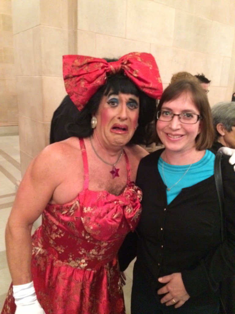 kenkoven's tweet photo. Fabulous show with the clever and very funny @kinseysicks https://t.co/fvPLomFqDG