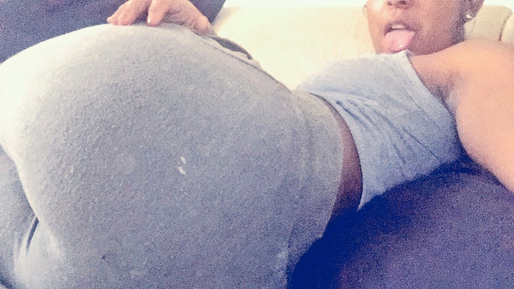 CaiAlicia's tweet photo. Do what you want when you poppin' https://t.co/8hwZSghxrL