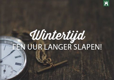 De dagen worden weer langer en donkerder, de kaarsjes kunnen weer aan. Vergeet de klok niet achteruit te zetten!