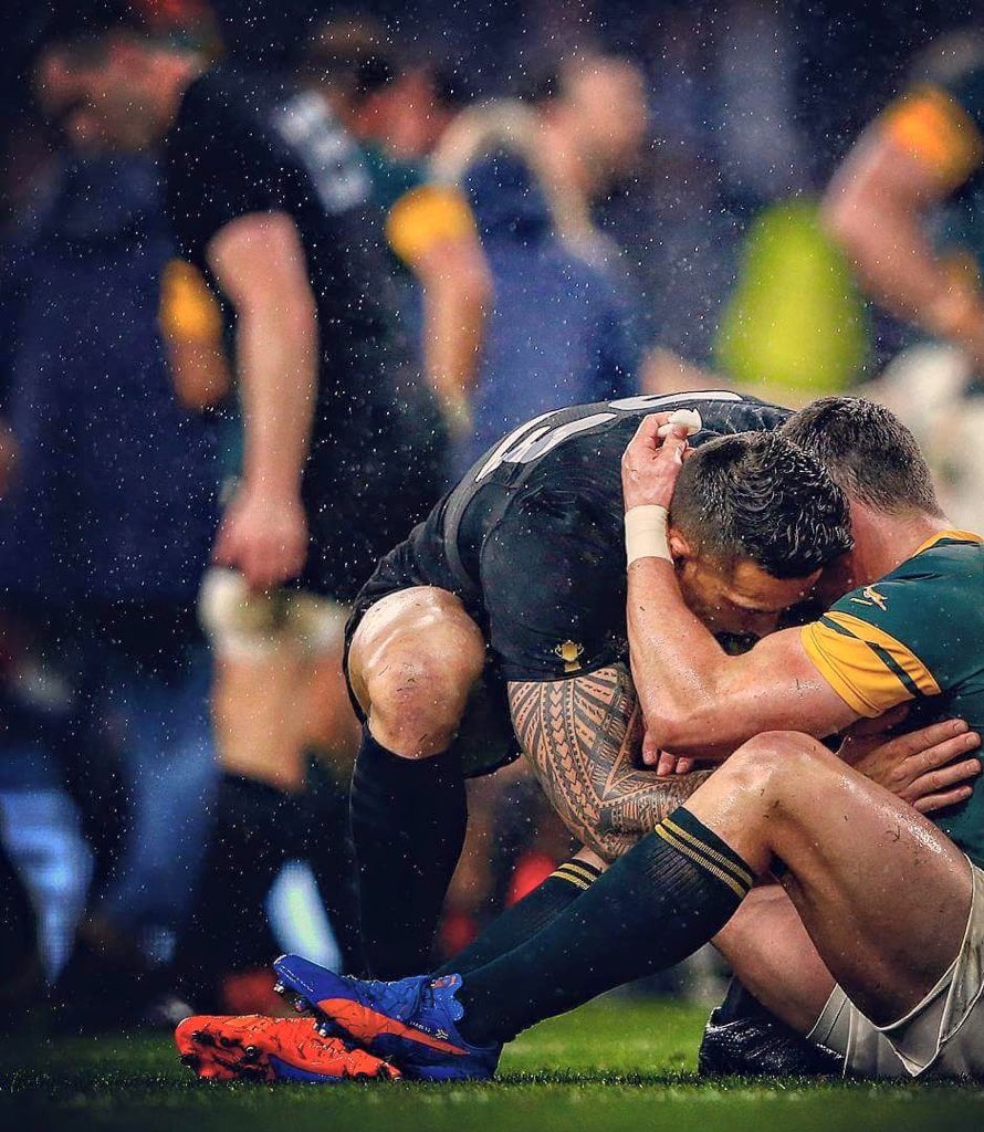 AmigosDIOK's tweet photo. Wat is rugby toch mooi! #sportsmanship #sanz #RWC2015 https://t.co/xTaGmXx0EU