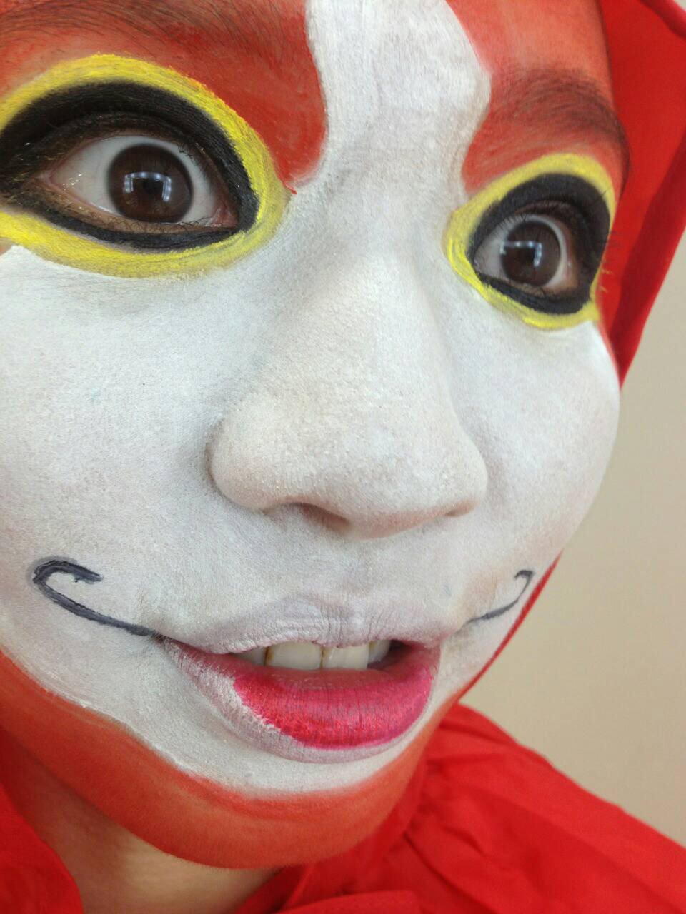 チャコット福岡店 ハロウィンメイク チャコット福岡店ではハロウィンメイクを承っております こちらはジバニャン 笑 ポイント メイクやボディペイントもできます ご予約 お問い合わせはこちら メイク ハロウィン 仮装 T Co