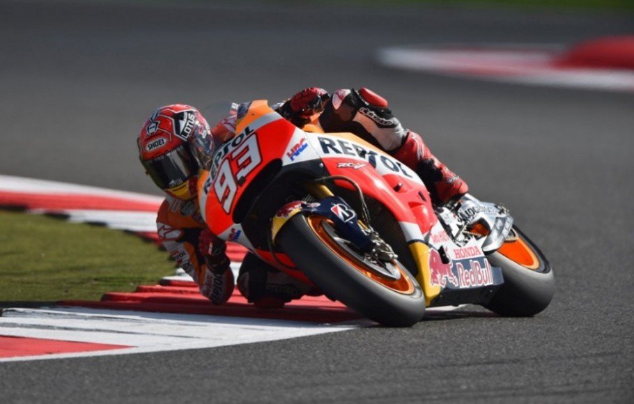 indberitanews's tweet photo. Beritasatu : Duel dengan Rossi, Marquez Jatuh https://t.co/oHgLGSJxPc … https://t.co/p8RVADJYOj) https://t.co/NQ5v0QzXRA