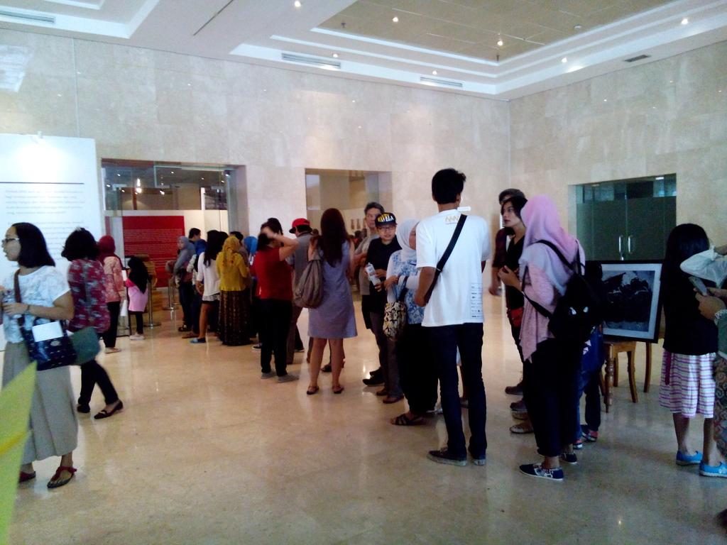 PopiePop's tweet photo. Antrean masuk timeline @jalurrempah  makin puanjang kak! Senang ya liat museum meriah.. #JalurRempah @TheMuseumWeek https://t.co/0HsessylCN