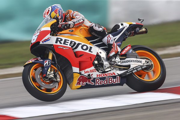 box_repsol's tweet photo. 28 #MotoGP wins
51 World Championship victories
141 podiums
Dani Pedrosa wins in #Sepang!
#RepsolTeam https://t.co/8eynS3aBGn