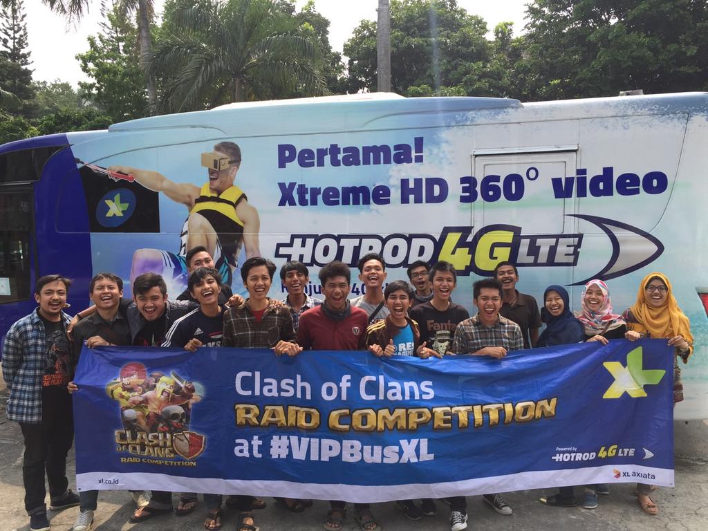 mahdamalia's tweet photo. XL hotrod4g bogor kereeennnnnn #cocraidcompetition #vipbusxl @XLandMe https://t.co/yOhTivSfQO