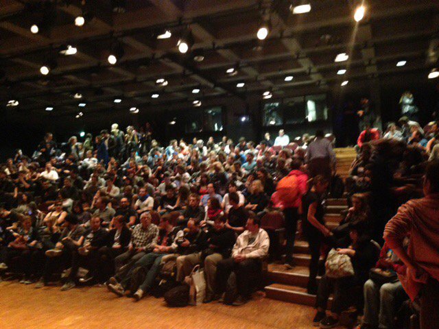 GIRODPATRICE's tweet photo. Images de la Master Class @ILMVFX de #JeffMann hier Γ @ComicCon_Paris https://t.co/ApBkAKA9ND