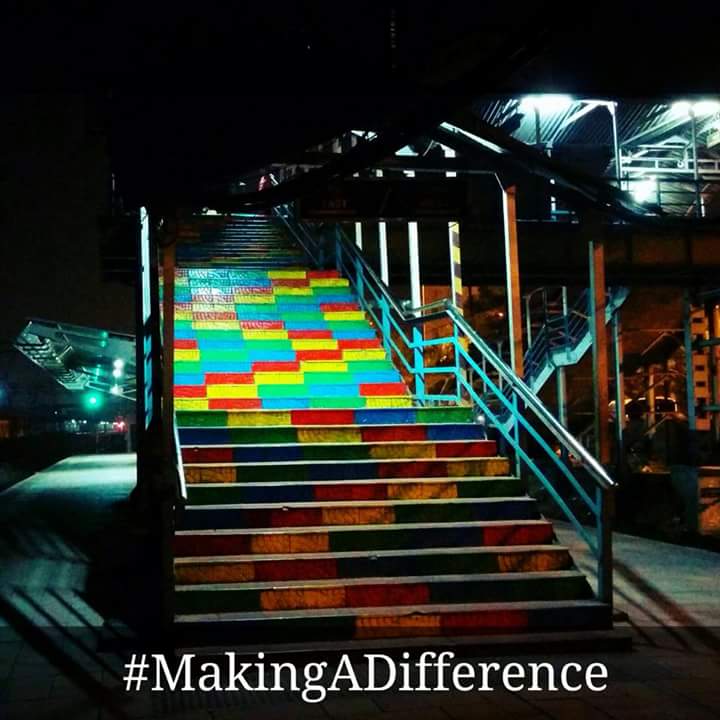 drmbct's tweet photo. @RailMinIndia @WesternRly Make A Difference (MAD) fdn fills colors in @sureshprabhu 's Vision at #MatungaRdRlyStn https://t.co/N2zw8mrEbj