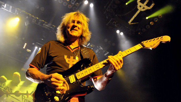 Happy Birthday to Glenn Tipton of Judas Priest, born October 25, 1947 