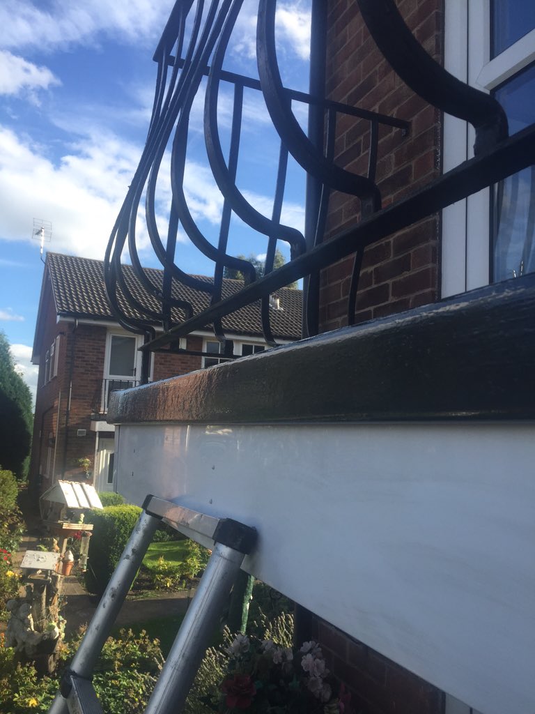 cwilsonroofing's tweet photo. New fibreglass balcony we have done in the busy last few weeks #balcony #fibreglass #grp #flatroof https://t.co/jYGfc2lb4t