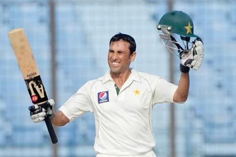 sardarshakeel10's tweet photo. younas Khan welldone for 9000 runs and 31 hunderd for pak......Love you https://t.co/XbwjLgiFs4