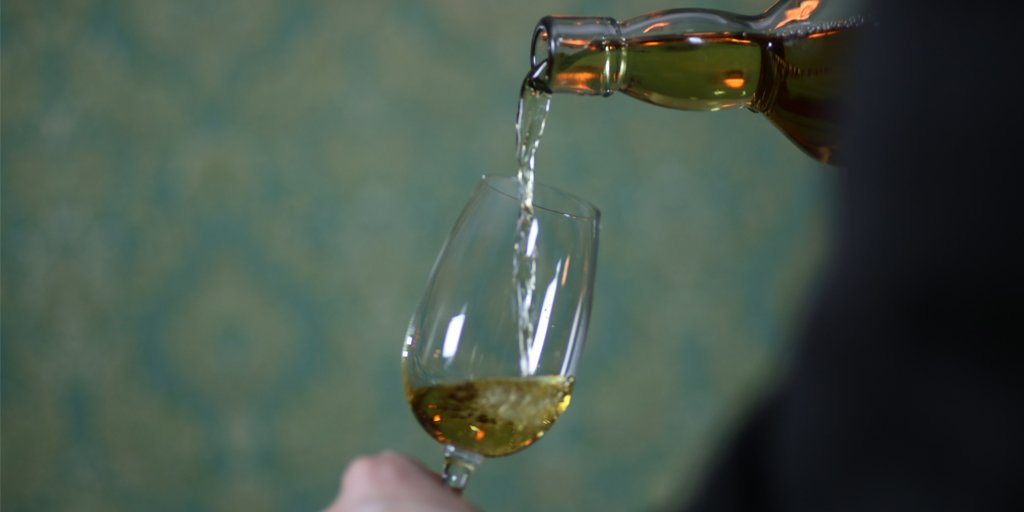 kirschnersons's tweet photo. Offiziell wurde der #Whisky zum ersten Mal in einem Brief von 1494 in Schottland erwähnt. #WhiskyFakten https://t.co/ks8dUni2YF