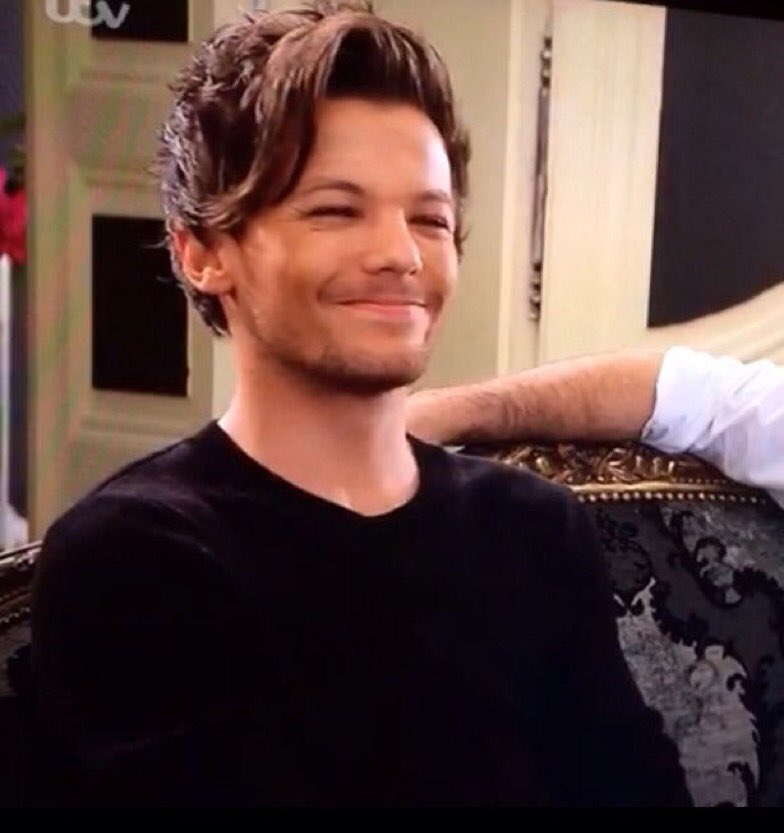 Directi0nYou's tweet photo. #EМABiggestFans1D #Vote1DForEma https://t.co/f0irXXJZh5