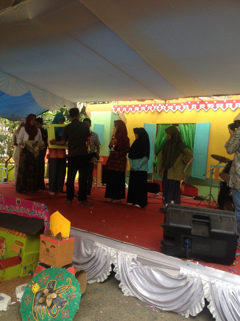 ini dia pemenang kaligrafi tingkat SMP 🙋 Semoga sukses kedepannya yaa 😊
