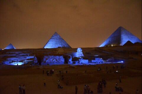 UNDRRArabStates's tweet photo. Egypt's Pyramids &amp; Sphinx turned blue in a global celebration of the United Nations 70th anniversary. Happy birthday https://t.co/zYPMy2mKZa