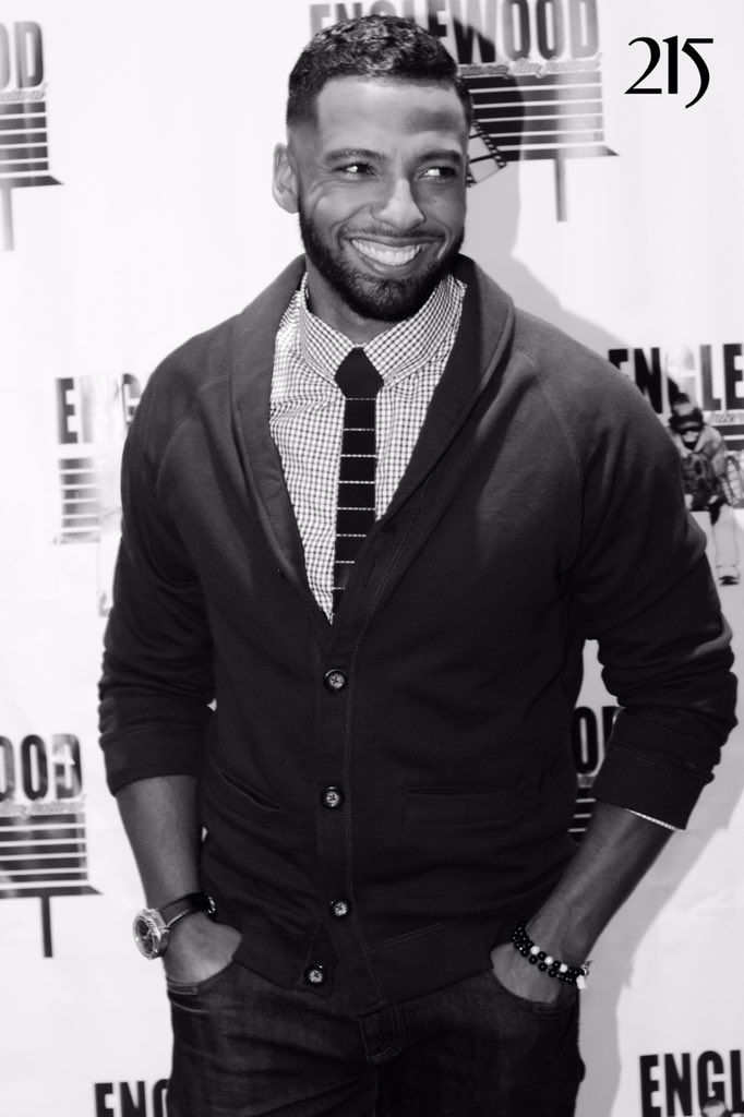 215imgs's tweet photo. features of @EnglewoodIntlFF: @BrelyEvans @ChristianKeyes @DamonWilliam @T_L_Williams @aleksmunoz #215images https://t.co/xt9nYUHonE
