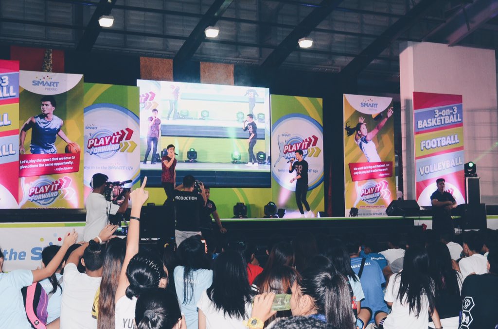 PerkinsTwins's tweet photo. Fun time at the #SmartPlayItForward event earlier in Laguna! π https://t.co/dIw9k1I8PZ