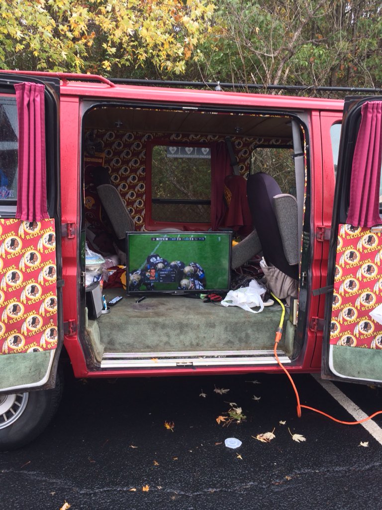 AllisonBagot's tweet image. How about some more bandwidth @NFL  ? #weakstream #prostatejokes #buffering