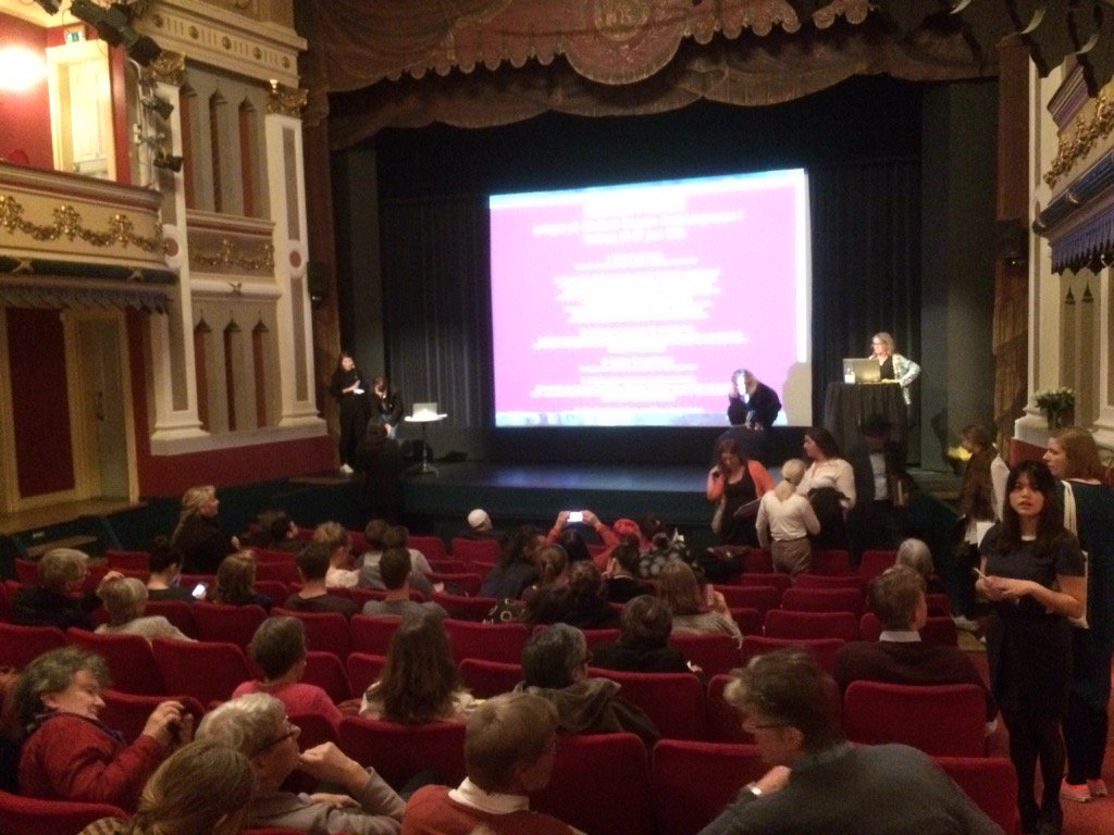 VarbergCalling's tweet photo. Dags för sammanfattning av Internationellt Fredsforum Varberg. Nu tar vi samtalen om fred vidare! #varbergcalling https://t.co/QZ3aCS7Z4u