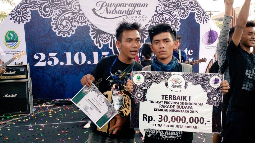 Official_BUTA's tweet photo. Allhamdulillah, Prwakilan Jabar Juara 1 d Kemilau Nusantara 2015, antar Provinsi se-Indonesia #KemilauNusantara2015 https://t.co/nNAwEm5wYK