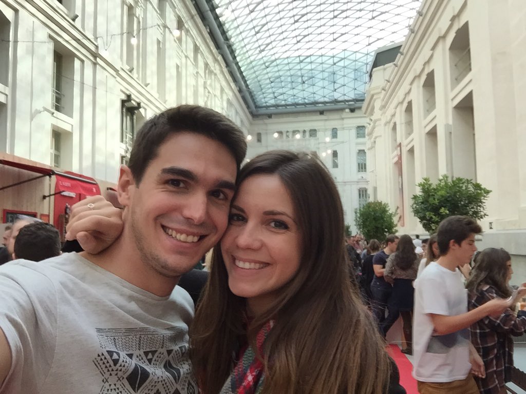 porbea's tweet photo. Comiendo de tapitas por Madrid con @Ada_mrt ! #Mercadodesabores https://t.co/InTB0OeGQR