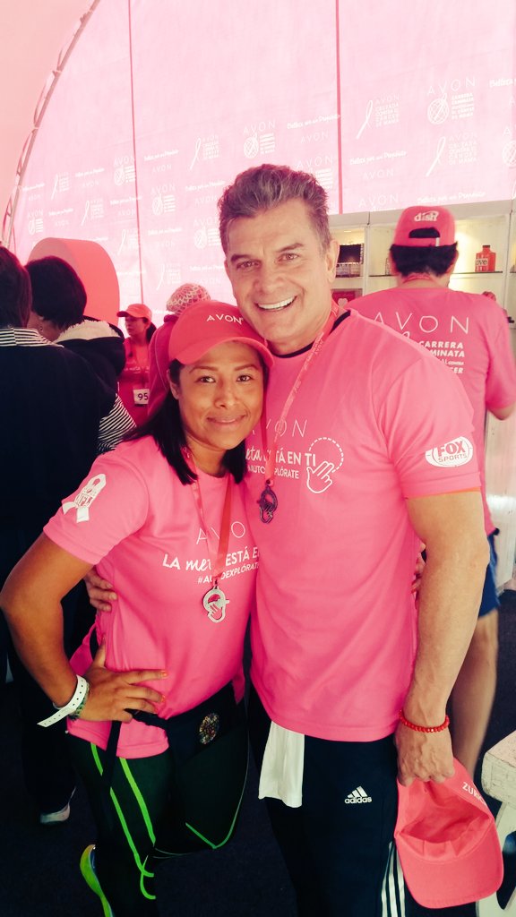 TonitaMusic's tweet photo. @CruzadaAvon  llegamos #33min #5km 💖💖💖💖💖💖💖💖💖💖💖💖👍👍 https://t.co/NgWvF5G4A8