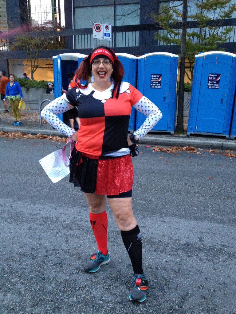 crantina's tweet photo. Harley Quinn is ready to rock #RnRVAN #runrocknroll #rocknblog #chasethisskirt #cepcanada #bondiband https://t.co/KyjXZRfU4Q