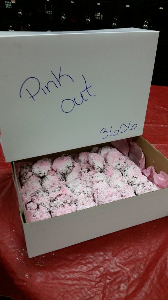 Pinkout@3606...yum...holly