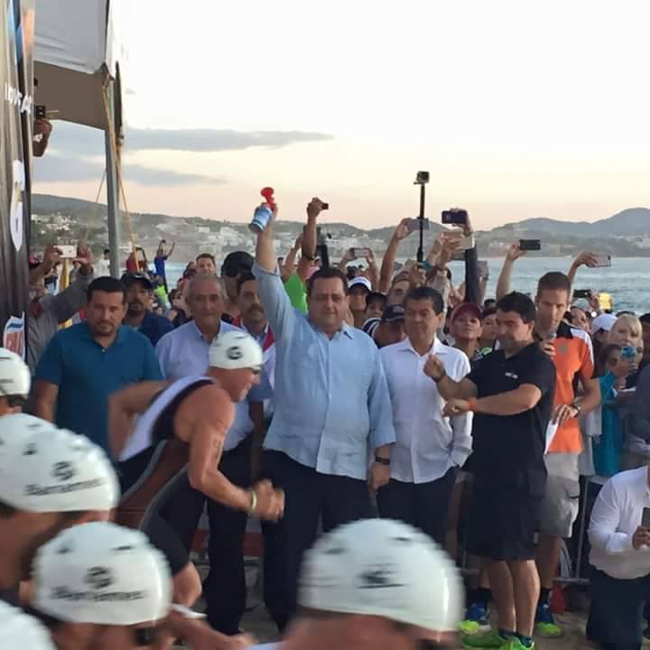 TravelBajaSur's tweet photo. #IRONMANLOSCABOS Starting signal. Good luck to all the athletes! https://t.co/YRuMwUnJVV https://t.co/KRjnSs9ULt