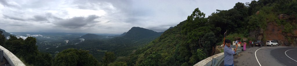 anp66's tweet photo. #Beautiful #view from the top of #18bends #lka #SriLanka https://t.co/nFLXWQVLFH
